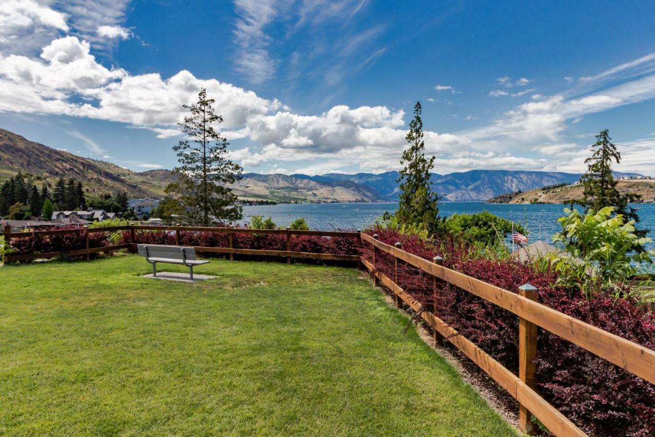 Chelan Resort Suites: Water Sunset Exterior photo